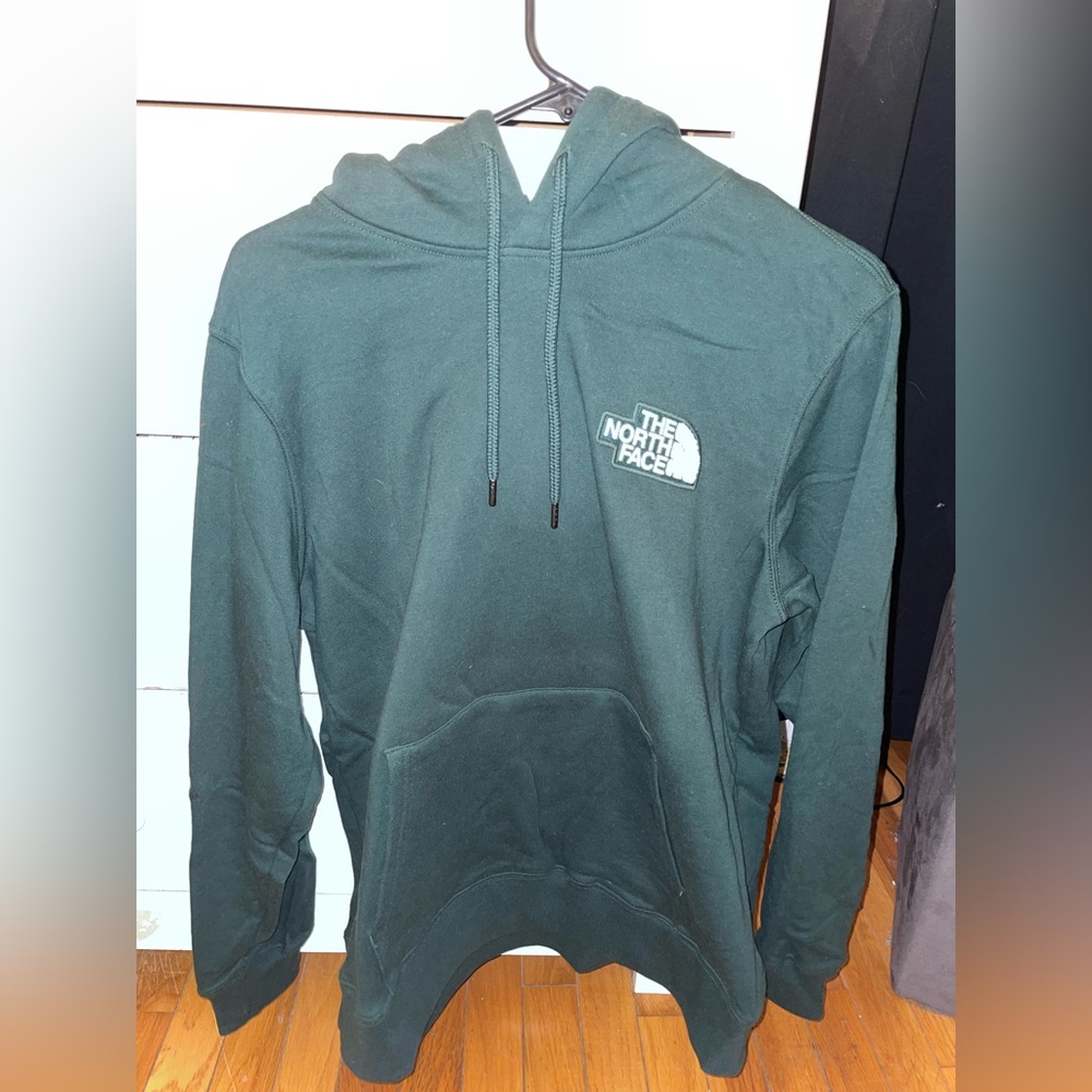 Women’s Northface Sweatshirt